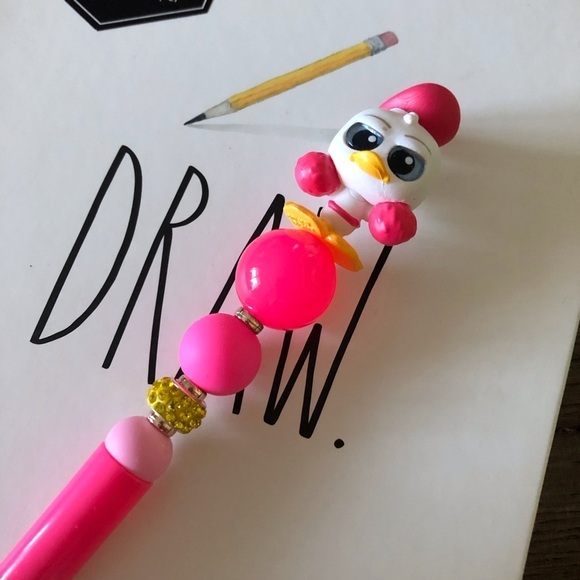 Disney Doorables: Mickey Mouse & Friends: Donald Duck handmade beaded pen - Picture 1 of 3
